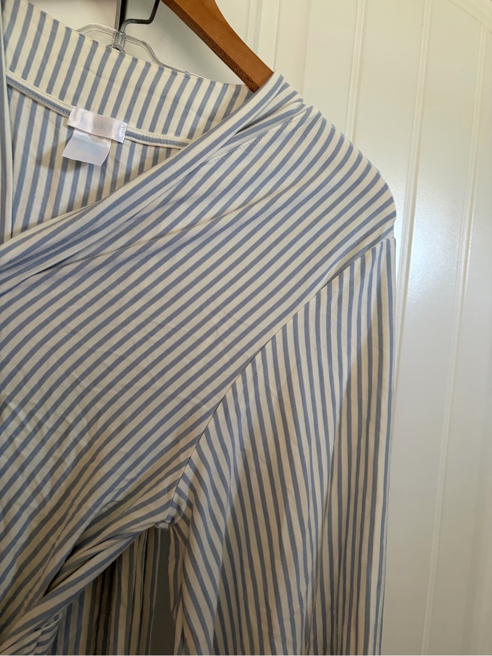 LAKE Striped Light Blue Kimono Pajama Set with Tie-Waist XS - Picture 7 of 9